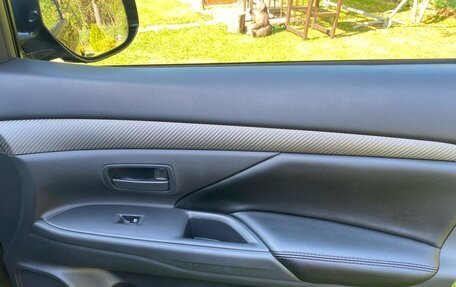 Mitsubishi Outlander III рестайлинг 3, 2017 год, 2 200 000 рублей, 3 фотография