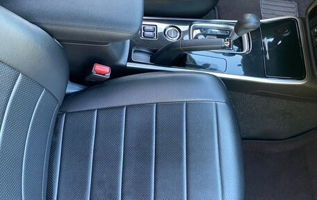 Mitsubishi Outlander III рестайлинг 3, 2017 год, 2 200 000 рублей, 11 фотография