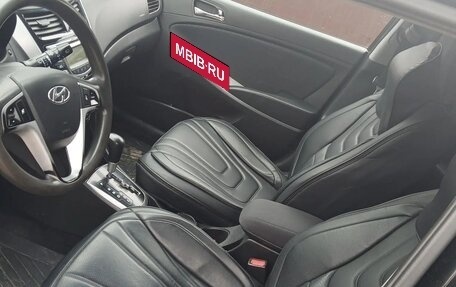 Hyundai Solaris II рестайлинг, 2012 год, 830 000 рублей, 3 фотография