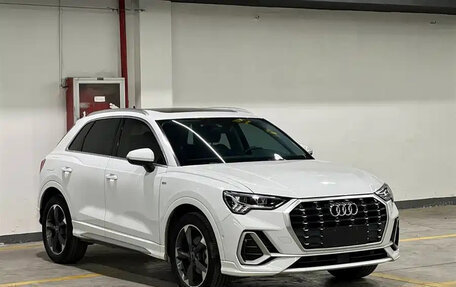 Audi Q3, 2022 год, 2 500 000 рублей, 3 фотография
