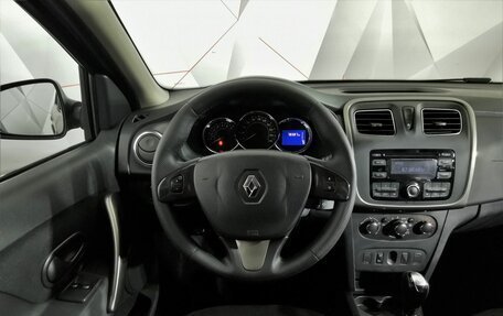 Renault Sandero II рестайлинг, 2016 год, 1 045 000 рублей, 19 фотография