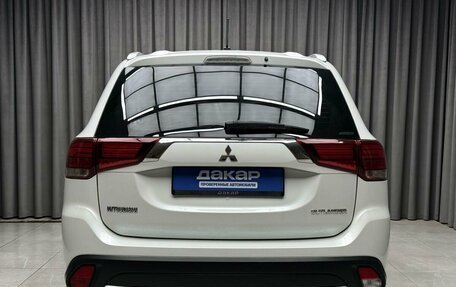 Mitsubishi Outlander III рестайлинг 3, 2016 год, 1 949 000 рублей, 5 фотография