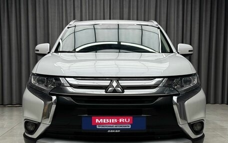 Mitsubishi Outlander III рестайлинг 3, 2016 год, 1 949 000 рублей, 2 фотография
