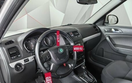 Skoda Yeti I рестайлинг, 2013 год, 715 000 рублей, 17 фотография