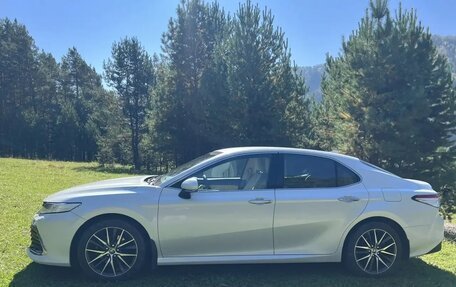 Toyota Camry, 2021 год, 4 270 000 рублей, 1 фотография