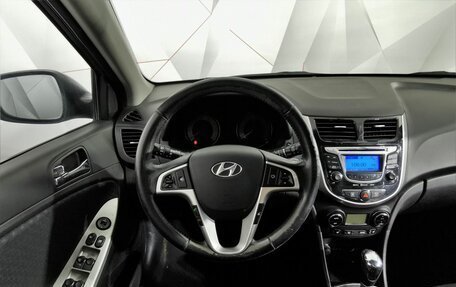 Hyundai Solaris II рестайлинг, 2011 год, 725 000 рублей, 15 фотография