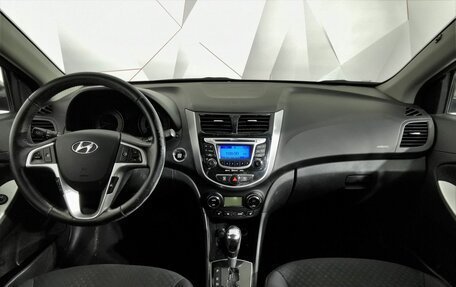 Hyundai Solaris II рестайлинг, 2011 год, 725 000 рублей, 12 фотография