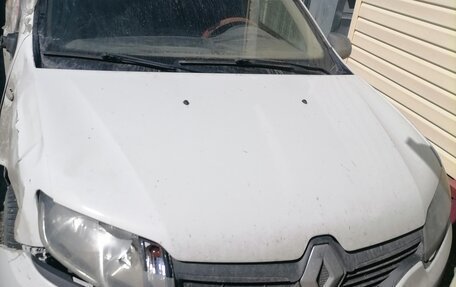 Renault Logan II, 2017 год, 200 000 рублей, 12 фотография