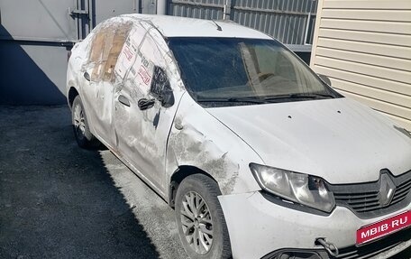 Renault Logan II, 2017 год, 200 000 рублей, 13 фотография