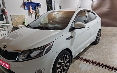 KIA Rio III рестайлинг, 2013 год, 1 050 000 рублей, 2 фотография