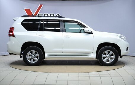 Toyota Land Cruiser Prado 150 рестайлинг 2, 2011 год, 2 290 000 рублей, 4 фотография