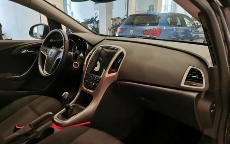 Opel Astra J, 2012 год, 675 150 рублей, 13 фотография