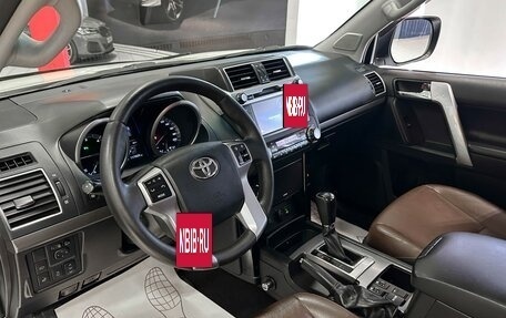 Toyota Land Cruiser Prado 150 рестайлинг 2, 2016 год, 3 967 000 рублей, 17 фотография
