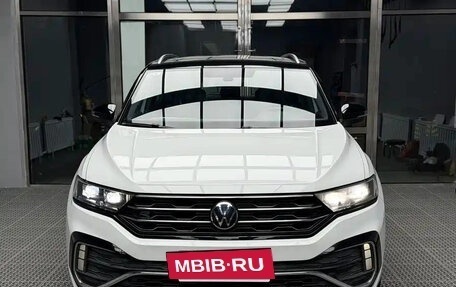 Volkswagen T-Roc I, 2022 год, 1 931 000 рублей, 5 фотография