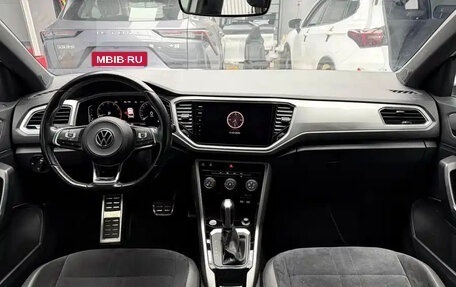 Volkswagen T-Roc I, 2022 год, 1 931 000 рублей, 10 фотография