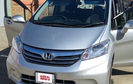 Honda Freed I, 2012 год, 1 430 000 рублей, 1 фотография