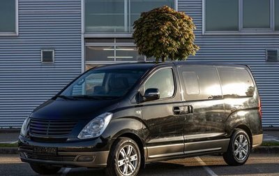 Hyundai Grand Starex Grand Starex I рестайлинг 2, 2014 год, 1 895 000 рублей, 1 фотография