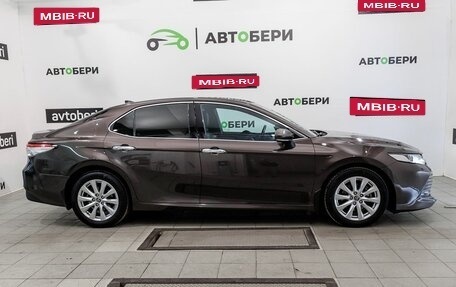 Toyota Camry, 2019 год, 2 855 200 рублей, 4 фотография