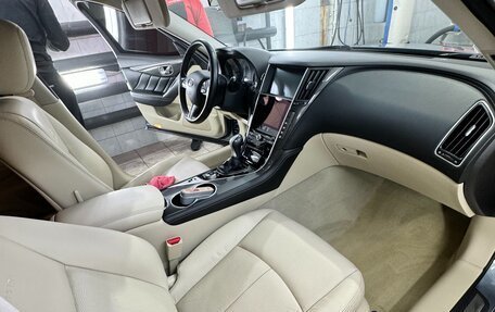 Infiniti Q50 I рестайлинг, 2014 год, 1 390 000 рублей, 12 фотография