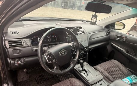 Toyota Camry, 2014 год, 2 100 000 рублей, 5 фотография