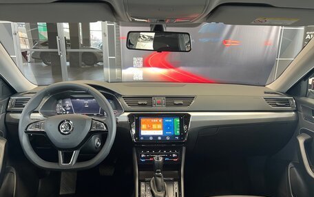 Skoda Superb III рестайлинг, 2025 год, 3 050 000 рублей, 17 фотография