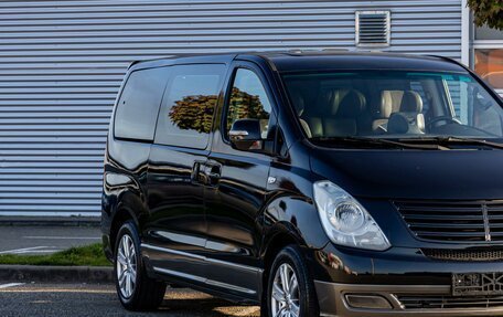 Hyundai Grand Starex Grand Starex I рестайлинг 2, 2014 год, 1 895 000 рублей, 7 фотография