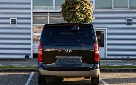 Hyundai Grand Starex Grand Starex I рестайлинг 2, 2014 год, 1 895 000 рублей, 5 фотография
