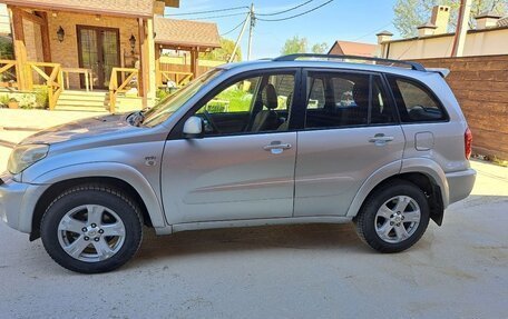 Toyota RAV4, 2004 год, 800 000 рублей, 1 фотография