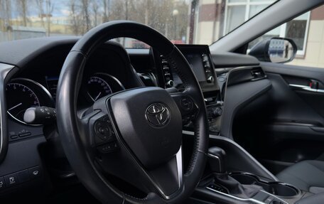 Toyota Camry, 2021 год, 2 649 000 рублей, 8 фотография