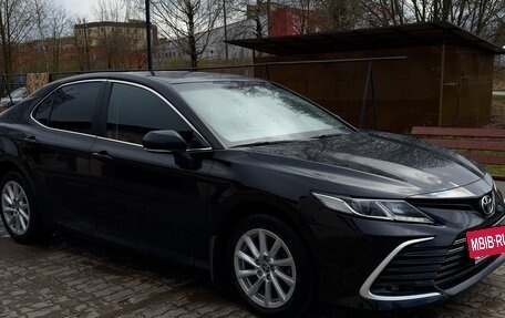 Toyota Camry, 2021 год, 2 649 000 рублей, 3 фотография