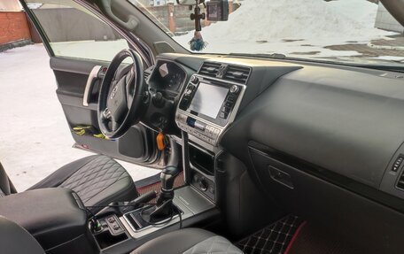 Toyota Land Cruiser Prado 150 рестайлинг 2, 2019 год, 5 200 000 рублей, 7 фотография