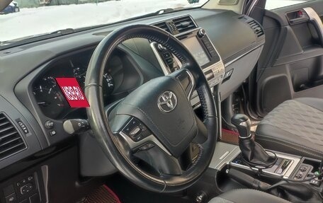 Toyota Land Cruiser Prado 150 рестайлинг 2, 2019 год, 5 200 000 рублей, 6 фотография