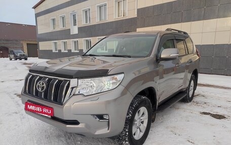 Toyota Land Cruiser Prado 150 рестайлинг 2, 2019 год, 5 200 000 рублей, 2 фотография