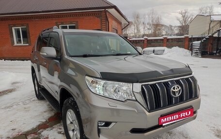 Toyota Land Cruiser Prado 150 рестайлинг 2, 2019 год, 5 200 000 рублей, 3 фотография