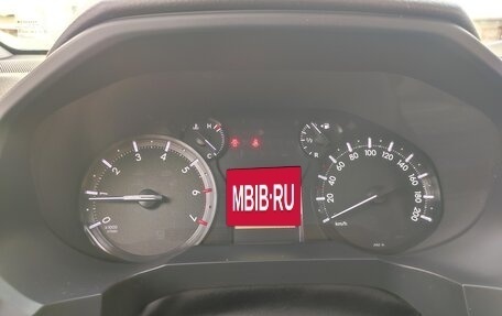 Toyota Land Cruiser Prado 150 рестайлинг 2, 2019 год, 5 200 000 рублей, 10 фотография