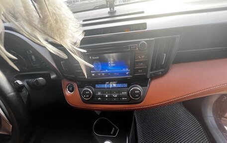 Toyota RAV4, 2016 год, 2 280 000 рублей, 30 фотография