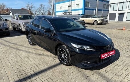 Toyota Camry, 2020 год, 2 190 000 рублей, 2 фотография