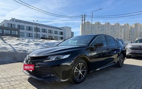 Toyota Camry, 2020 год, 2 190 000 рублей, 8 фотография