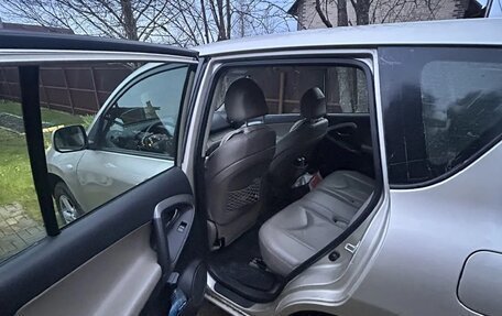 Toyota RAV4, 2006 год, 1 050 000 рублей, 8 фотография