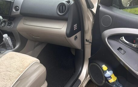 Toyota RAV4, 2006 год, 1 050 000 рублей, 7 фотография