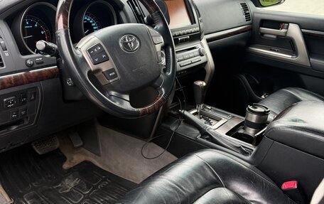 Toyota Land Cruiser 200, 2011 год, 2 900 000 рублей, 7 фотография