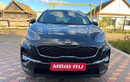 KIA Sportage IV рестайлинг, 2019 год, 2 100 000 рублей, 3 фотография