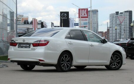 Toyota Camry, 2017 год, 2 360 000 рублей, 5 фотография