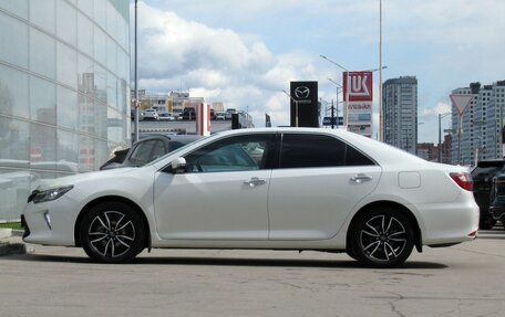 Toyota Camry, 2017 год, 2 360 000 рублей, 8 фотография