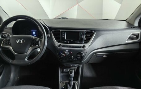 Hyundai Solaris II рестайлинг, 2018 год, 979 000 рублей, 13 фотография