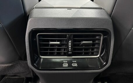 Toyota RAV4, 2026 год, 4 699 000 рублей, 26 фотография