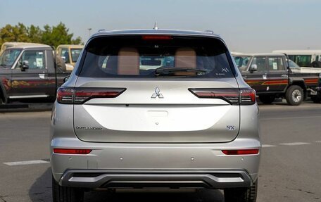 Mitsubishi Outlander, 2026 год, 7 090 000 рублей, 8 фотография