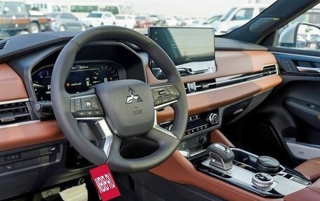 Mitsubishi Outlander, 2026 год, 7 090 000 рублей, 10 фотография