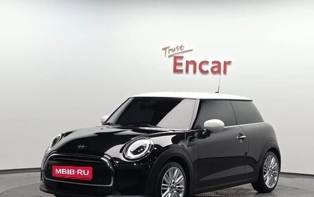 MINI Hatch, 2023 год, 2 260 000 рублей, 1 фотография