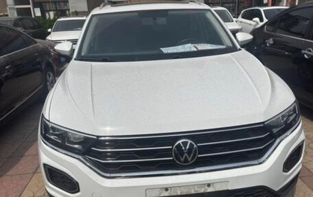 Volkswagen T-Roc I, 2022 год, 1 345 000 рублей, 1 фотография